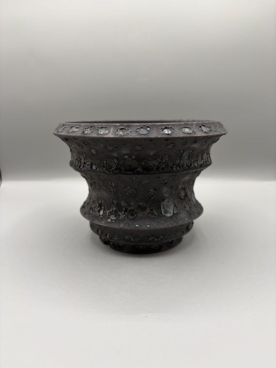 5.75 inch W* 4.75 inch H/ High quality handmade ceramic pottery/Succulent Pot/Handmade Pot/Caudex Pot/Ceramic Pot/Planter/Black Pot
