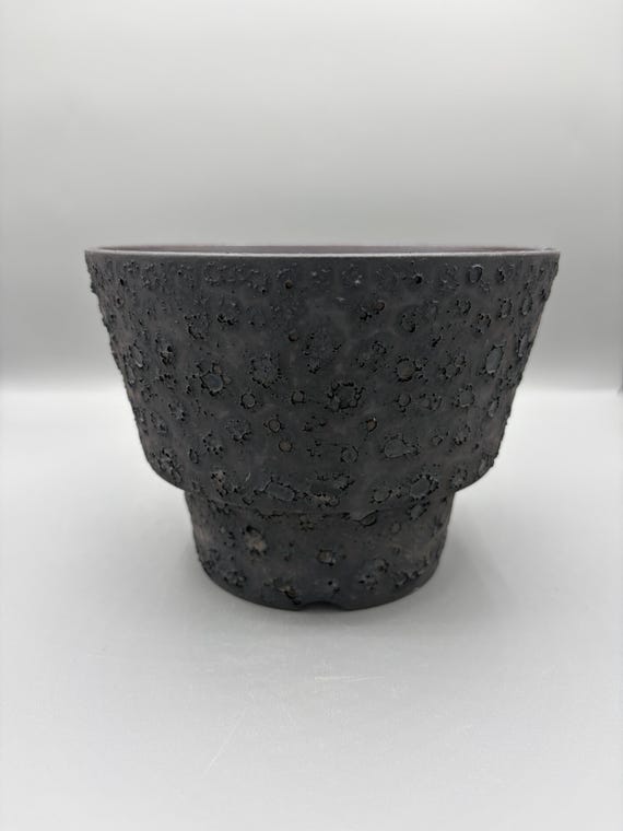 6.25 inch W* 4.5 inch H/ High quality handmade ceramic pottery/Succulent Pot/Handmade Pot/Caudex Pot/Ceramic Pot/Black Pot/Cactus Pot