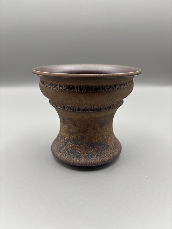 4 inch W* 3.5 inch H/High quality handmade ceramic pottery/Succulent Pot/Handmade Pot/Caudex Pot/Ceramic Pot/Planter/Black Pot/Cactus Pot