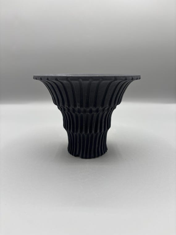 4.75 inch W* 3.5 inch H/ High quality handmade ceramic pottery/Succulent Pot/Handmade Pot/Caudex Pot/Ceramic Pot/Planter/Black Pot