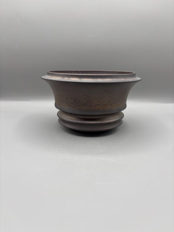 6.5 inch W* 4 inch H/ High quality handmade ceramic pottery/Succulent Pot/Handmade Pot/Caudex Pot/Ceramic Pot/Planter/Black Pot/Cactus Pot