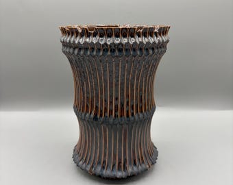 4.75 inch W* 7 inch H/ High quality handmade ceramic pottery/Succulent Pot/Handmade Pot/Caudex Pot/Ceramic Pot/Planter/Black Gold Pot