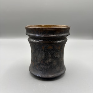 3,5 pulgadas de ancho x 4 pulgadas de alto / Maceta de cerámica hecha a mano de alta calidad / Maceta para suculentas / Maceta artesanal / Maceta de caudex / Maceta de cerámica / Jardinera / Maceta negra