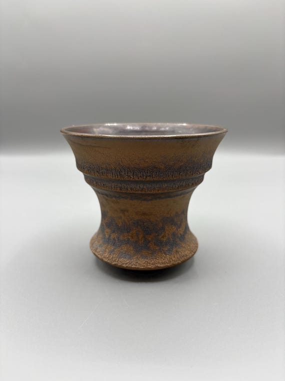 3.75 inch W* 3.25 inch H/ High quality handmade ceramic pottery/Succulent Pot/Handmade Pot/Caudex Pot/Ceramic Pot/Planter/Golden Pot