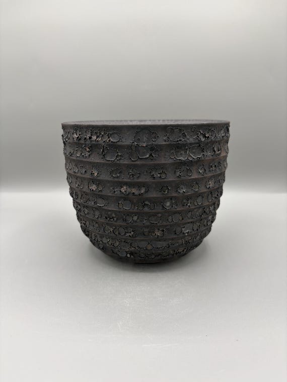 5.75 inch W* 5 inch H/ High quality handmade ceramic pottery/Succulent Pot/Handmade Pot/Caudex Pot/Ceramic Pot/Planter/Black Pot