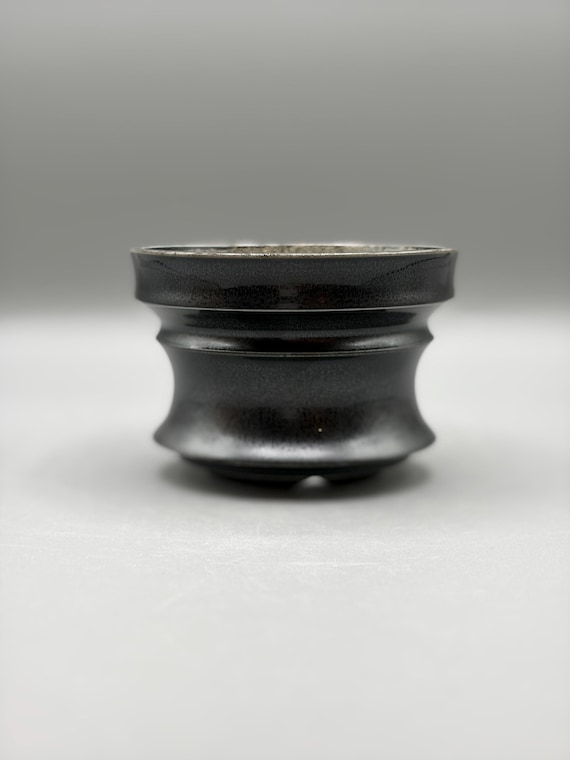 4 inch W* 2.5 inch H/ Gunmetal Reactive Glaze planter/ Metallic Luster pottery/ High Quality Handmand Pottery/ Caudiciform Planter