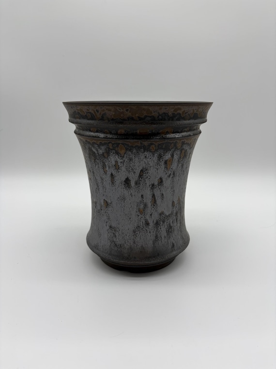 7.5 inch W* 8.75 inch H/ Rusted Metal Planter/ High quality handmade ceramic pottery/Succulent Pot/Handmade /Caudex Pot/Ceramic Pot/Bronze