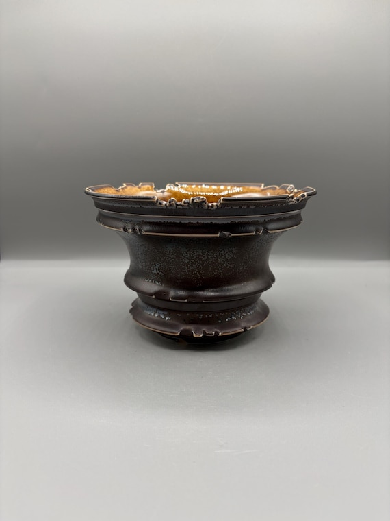 6.75 inch W* 4.25 inch H/ High quality handmade ceramic pottery/Succulent Pot/Handmade Pot/Caudex Pot/Ceramic Pot/Planter/Black Pot