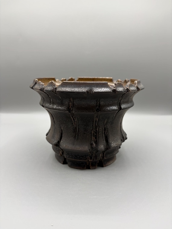 6 inch W* 4.5 inch H/ High quality handmade ceramic pottery/Succulent Pot/Handmade Pot/Caudex Pot/Ceramic Pot/Planter/Black Pot