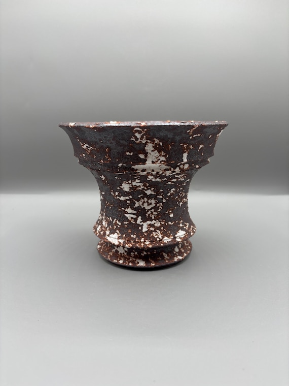 6 inch W* 5 inch H/ High quality handmade ceramic pottery/Succulent Pot/Handmade Pot/Caudex Pot/Ceramic Pot/Planter/Black Pot/Cactus Pot