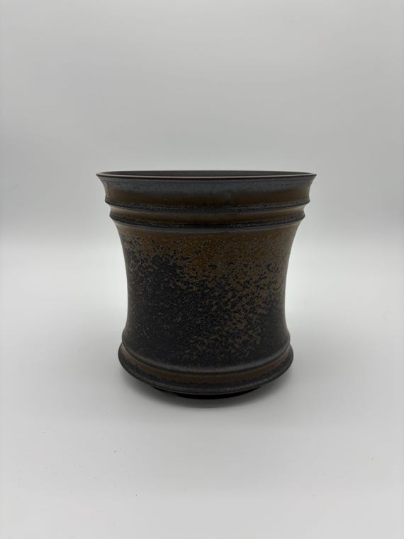 8 inch W* 7.75 inch H/ Rusted Metal Planter/ High quality handmade ceramic pottery/Succulent Pot/Handmade /Caudex Pot/Ceramic Pot/Bronze