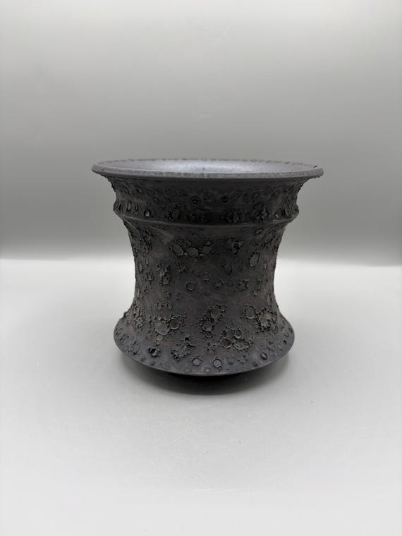 5.5 inch W* 5.25 inch H/ High quality handmade ceramic pottery/Succulent Pot/Handmade Pot/Caudex Pot/Ceramic Pot/Planter/Black Pot