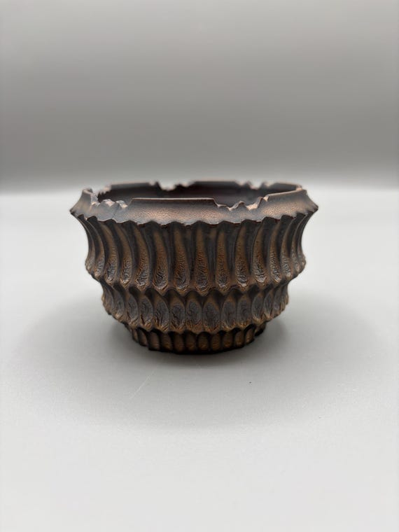 3.5 inch W* 2.25 inch H/ High quality handmade ceramic pottery/Succulent Pot/Handmade Pot/Caudex Pot/Ceramic Pot/Planter/Golden Pot