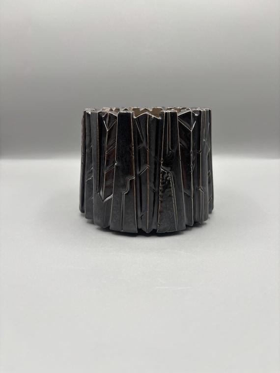 4.5 inch W* 4 inch H/ High quality handmade ceramic pottery/Succulent Pot/Handmade Pot/Caudex Pot/Ceramic Pot/Planter/Black Pot/Cactus Pot