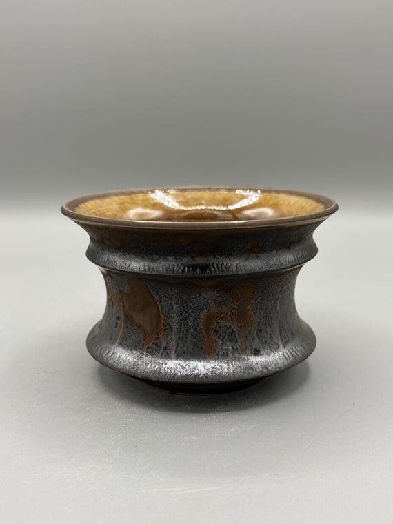 3.75 inch W* 2.5 inch H/ High quality handmade ceramic pottery/Succulent Pot/Handmade Pot/Caudex Pot/Ceramic Pot/Planter/Black Pot
