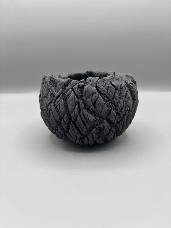 4 inch W* 3.5 inch H/High quality handmade ceramic pottery/Succulent Pot/Handmade Pot/Caudex Pot/Ceramic Pot/Planter/Black Pot/Cactus Pot