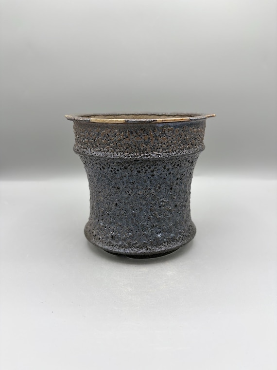 5 inch W* 4.75 inch H/High Quality Handmade Ceramic Pottery/Molten Iron Planter/ Caudex/ Agave/Succulent Planter/ Silver-Gray Matallic Glaze
