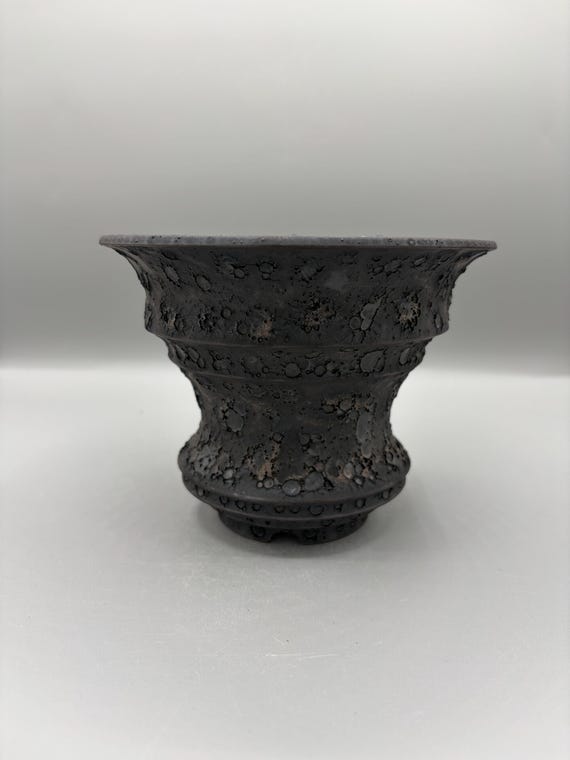 6 inch W* 4.5 inch H/ High quality handmade ceramic pottery/Succulent Pot/Handmade Pot/Caudex Pot/Ceramic Pot/Black Pot/Cactus Pot
