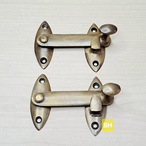 3,3" 2 st Vintage LATCH LOCK Antik/Massiv Mässing Dörr-Lås Ladugårdsdörrslås Bladdesign Låskrok Ledbeslag
