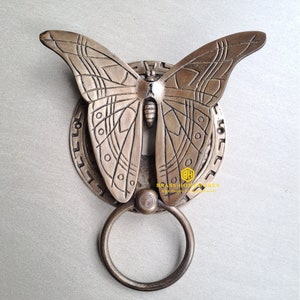 5.5&quot; Vintage Solid Brass Door Knocker Big Butterfly Decorative Door Bell Gate Front Door Pull Handle Banger Grab Butterfly Statue