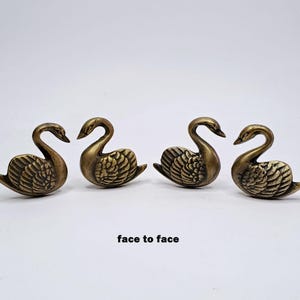 Bouton cygne 42 mm (4 pièces) en laiton massif – Poignée de tiroir antique, penderie pour enfant