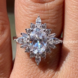 2 Ct Starburst Halo Oval Cut Moissanite Engagement Ring, 14K Gold Cluster Halo Wedding Ring, Sunburst Engagement Ring, Art Deco Ring For Her