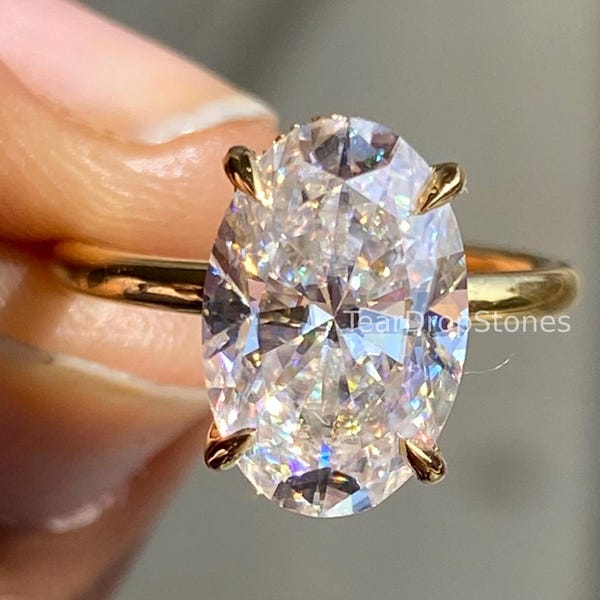 5ct Crushed Ice Oval Moissanit Solitär Verlobungsring Diamant Versteckter Halo Ehering 14K Gelbgold Promi-Ring Hailey Bieber Ring