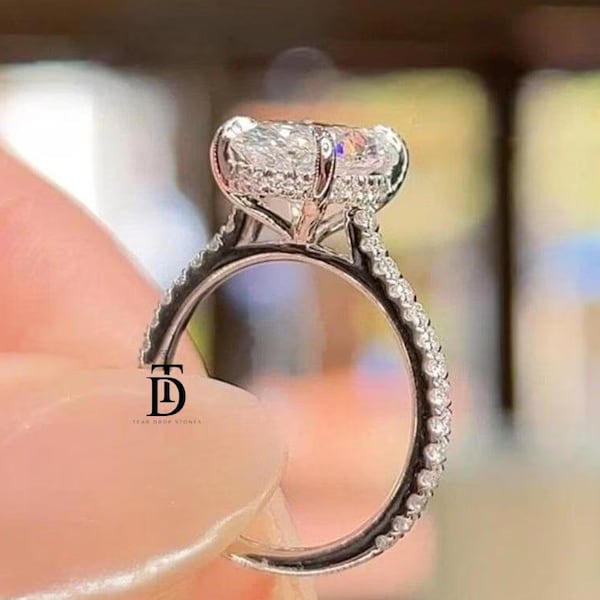 5ct Oval Cut Moissanite Verlobungsring Frauen Oval Versteckte Halo Ring Ovale Kathedrale Einstellung Ring 14k Weißgold Ring Oval Eternity Pave Ring