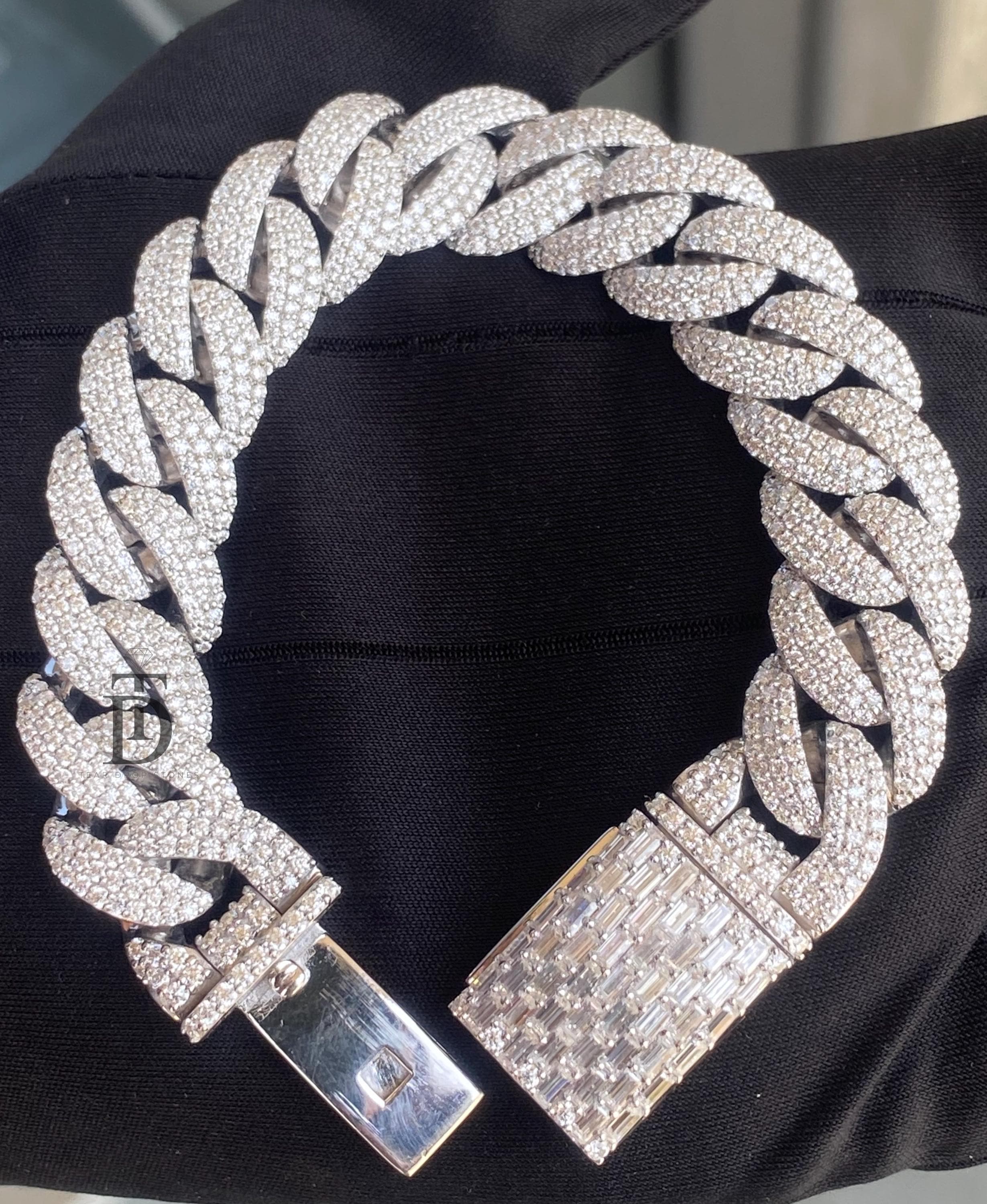 本物のVVS1モアッサナイト マイアミ キューバン リンクブレスレット