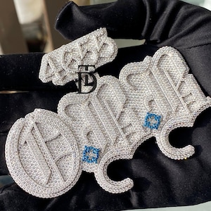 Iced VVS Moissaniet aangepaste naamhanger: 925 sterlingzilveren hiphopsieraden