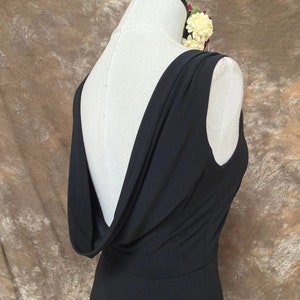 Vestido de tango con espalda caída Q24