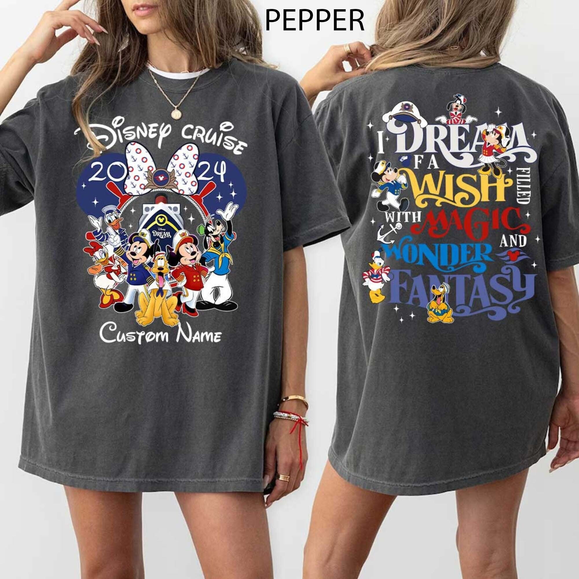 Discover ミッキーと友たち Magic Kingdom メンズ レディース 両面Tシャツ おしゃれディズニー ホリデーギフト Disney Mickey And Friends