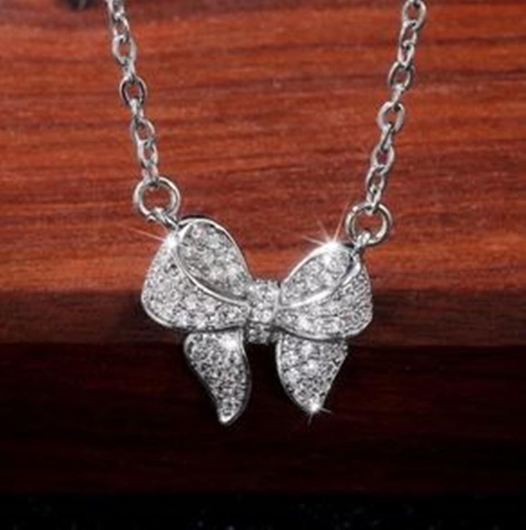 Bow Necklace main image 1