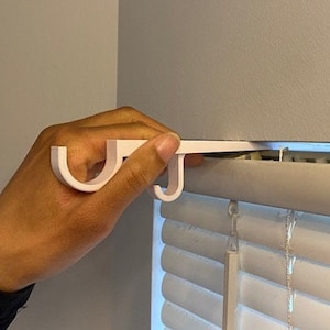 The Curtain Shim  - The EASIEST way to hanging Curtains! (1 pair)