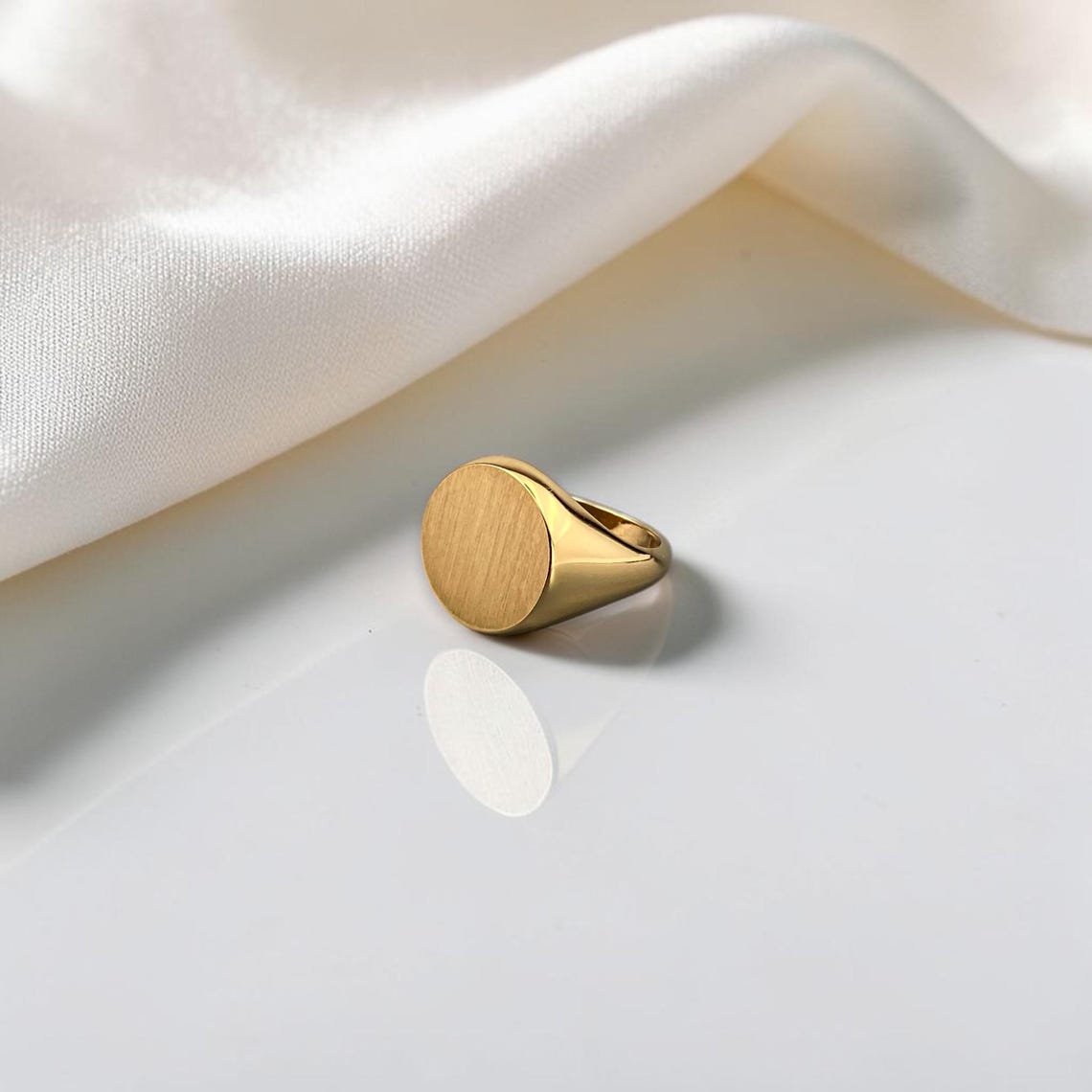 Signet Ring Real Real 18k Solid Gold Circle Signet Ring, Engraved Signet Ring ...