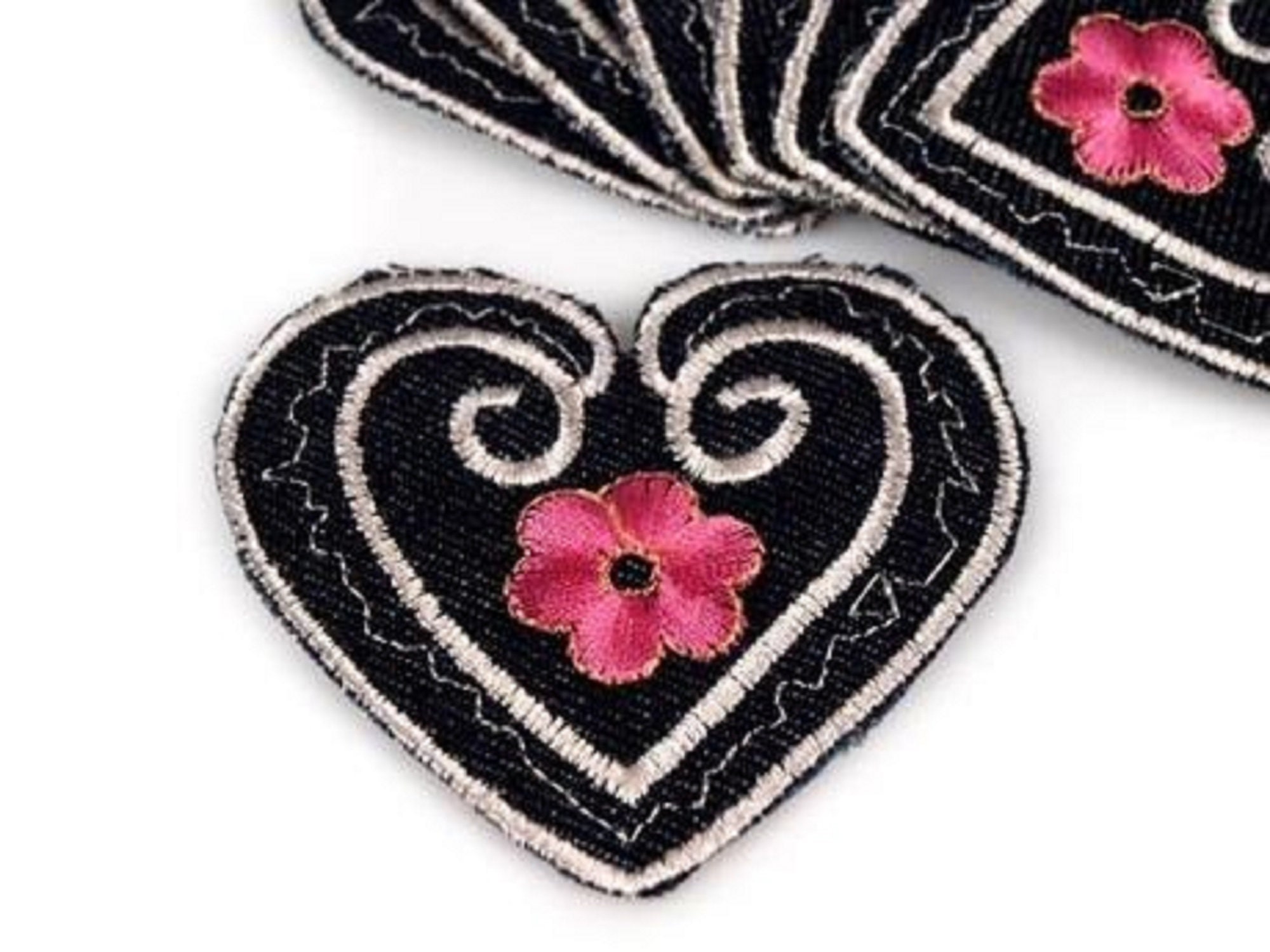 Süßer Delfin Bügelpatch Mit Blume - Meerestier Motiv Für T-Shirts & Mehr