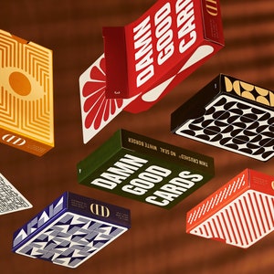 Damn Good Cards プレミアム品質のカスタムポーカートランプデッキ