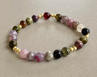 Bracelet en perles de tourmaline multicolore, perles or, bracelet multicolore, cadeau pour elle, tourmaline naturelle