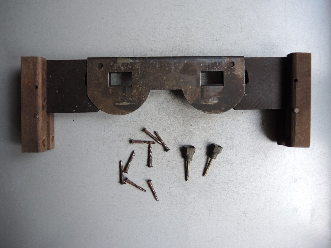 Job Lot of Antique Clock Movement Wood & Metal Mount With Screws