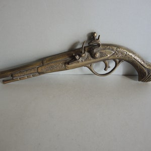 Black powder flask (brass plated), Flintlock pistols, Old Guns for sale -  Avalon