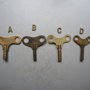 ONE!!! Antique Solid Brass metal Wind up key for Clock / German Wall Clock Gustav Becker Junghans Mauthe HAC Parts Restore Art supplies