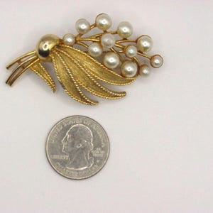 Lisner Vintage Jewelry Pearl and Fern Brooch Gift