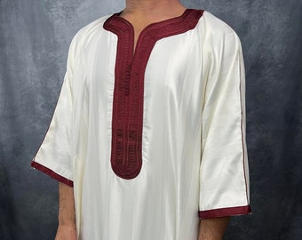 Moroccan Men’s Thobe 3 Quarter sleeves White Maroon colour - Moroccan Thobe Djellaba Jalaba Thobe White Maroon thobe