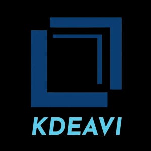 Könnte beinhalten: Ein Logo mit einem stilisierten blauen quadratischen Design mit überlappenden Elementen auf schwarzem Hintergrund. Das Wort "KDEAVI" wird in einer passenden blauen Schrift unter der Grafik angezeigt.