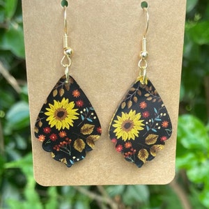Sunflower Acrylic Earrings, Black with Yellow Sunflowers