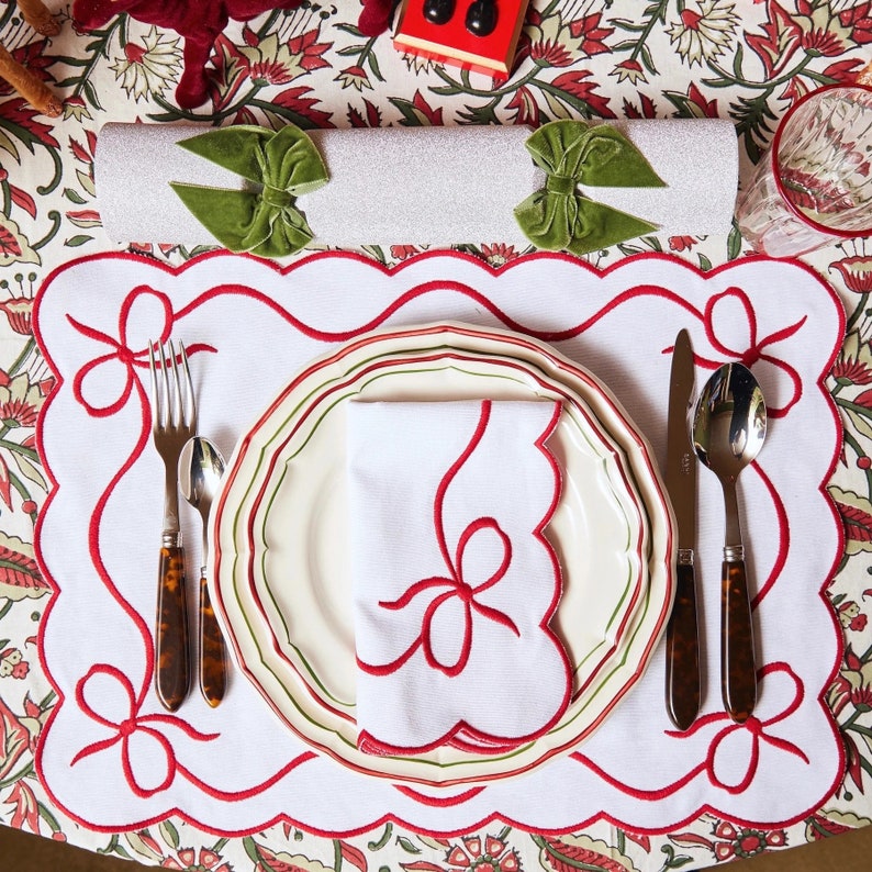 Classic Placemats Red Embroidered Edges Etsy