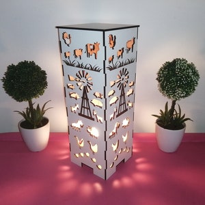 Lasergesneden, digitaal bestand. Boerderijdieren licht. Nachtlampje. Decoratielicht. SVG, DXF, AI.