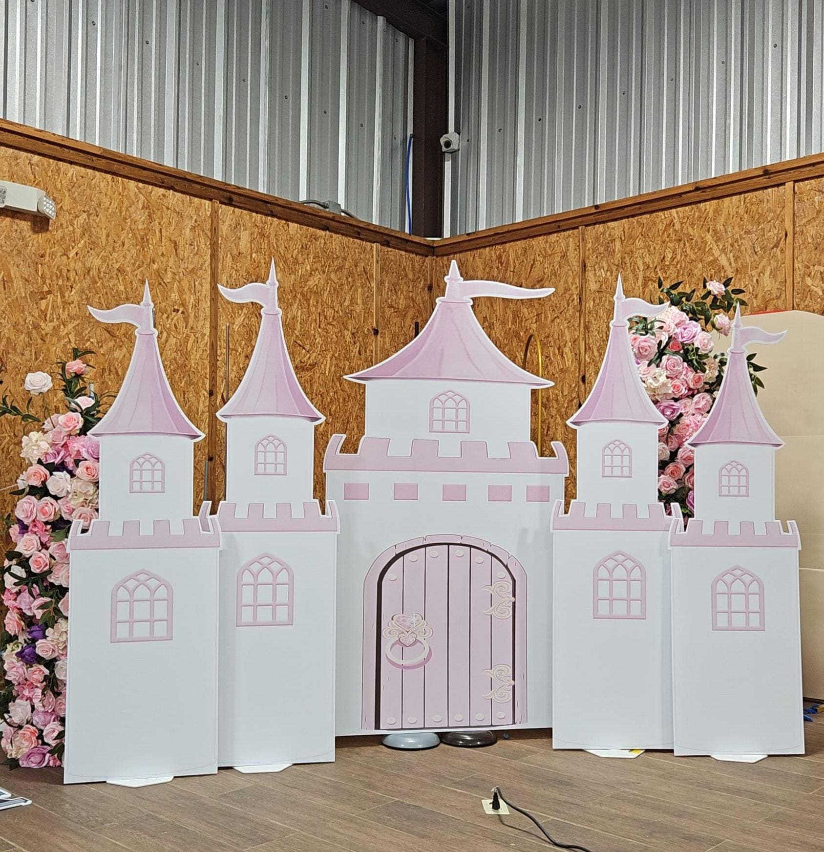 ES3882QS3 - ES4436QS3 - ES4436QS3 Princess Castle 6ft h x 9FT Approx Coroplast props party decorations ( No stands or stakes included)