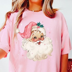 Retro Pink Santa Christmas Shirt, Retro Christmas tshirt, Pink Vintage Santa tee, Retro Style Shirt Christmas Gift for Her Santa Pink Shirt