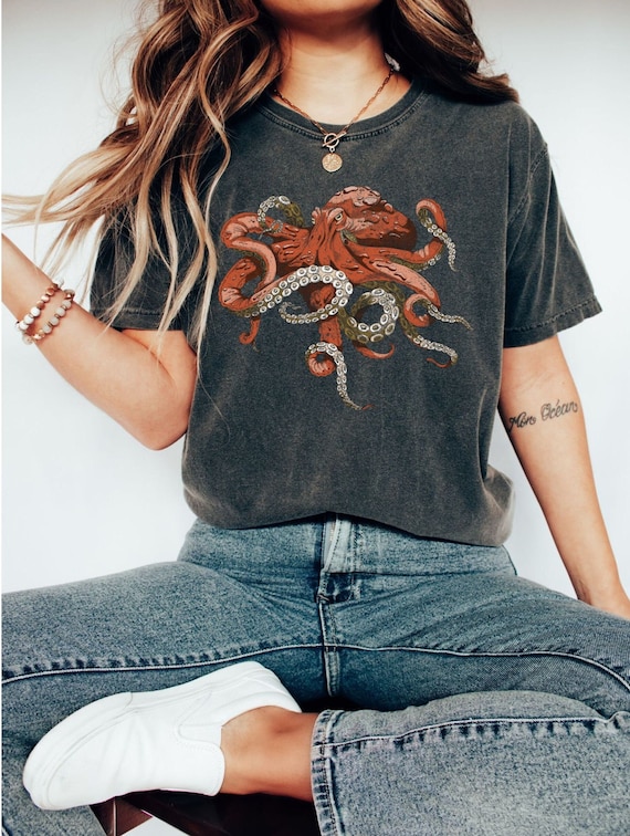Octopus Shirt, Octopus Art tshirt, Kraken Shirt, Distressed Shirt, Garment Dyed Shirt Vintage Octopus, Beach Shirt Surfing Ocean tshirt